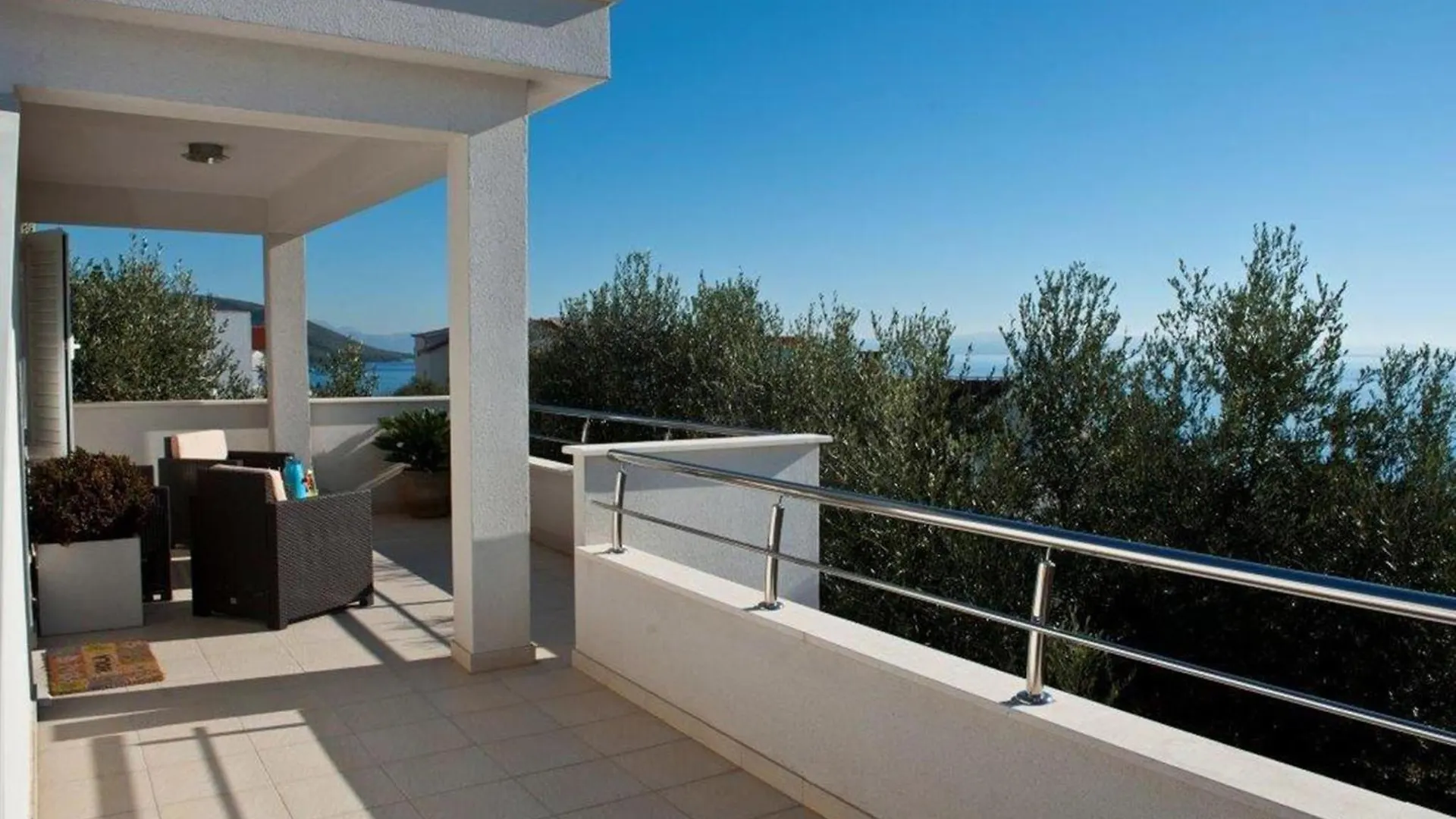 Holiday home Gorgeous Home In Okrug Gornji With House Sea View Trogir Croatia