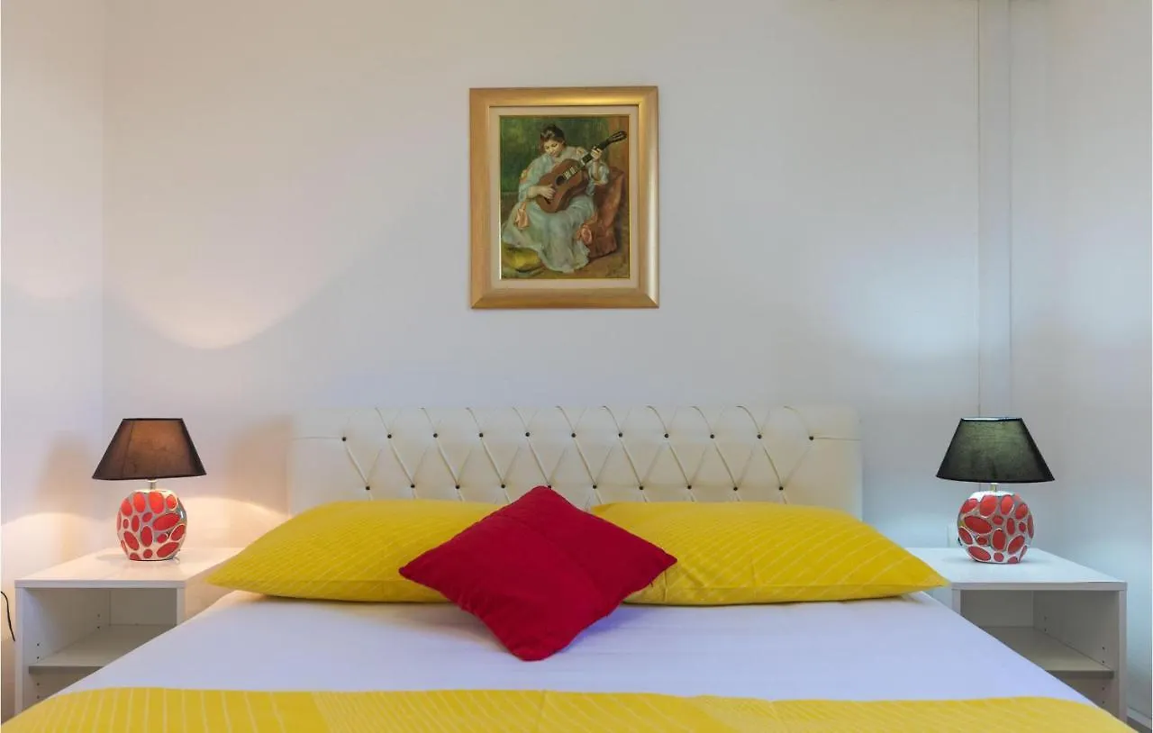 Gorgeous Home In Okrug Gornji With House Sea View Trogir
